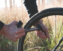 Mini Pompe Blackburn Airstick Any-Valves avec Poignée