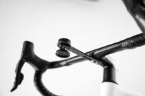 Support Compteur iGPSPORT M82S pour Cintres Intégrés