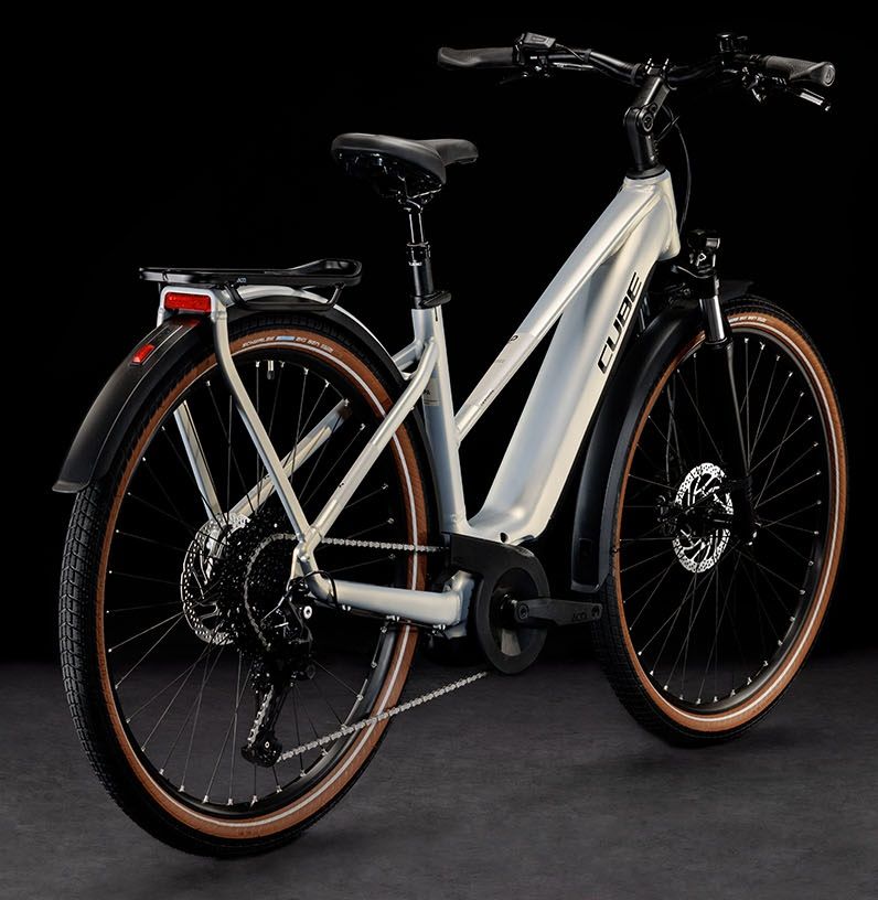 Cube Touring Hybrid Pro 625 Test VAE Cube Touring Hybrid Pro 625 - 2023 - Trapeze