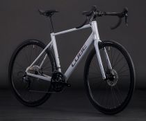 Vélo Cube Attain Race 2026