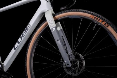 V lo Gravel Cube Nuroad C 62 SL 2023